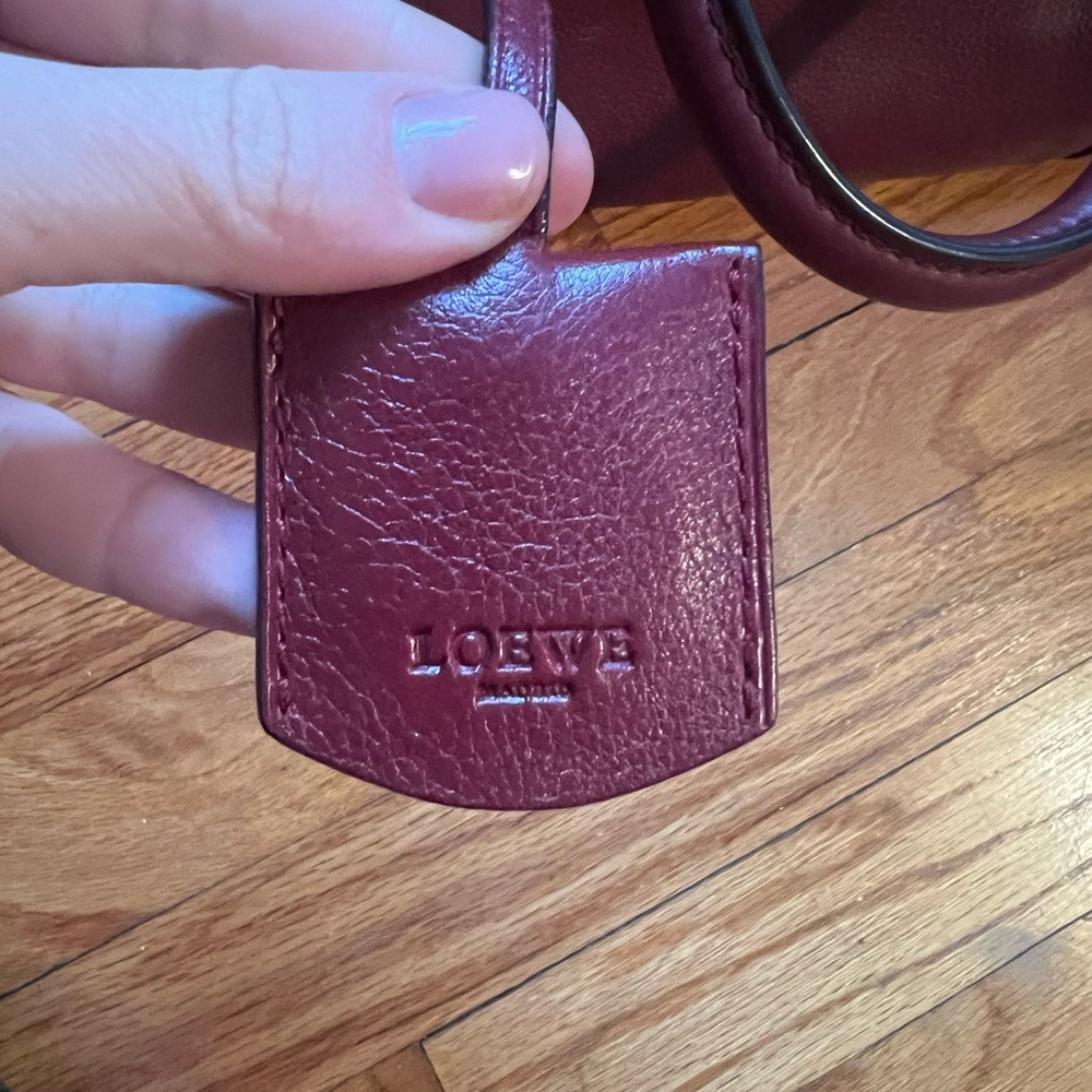 Loewe Burgundy bag *limited edition year of the dragon* - Picture 4 of 7